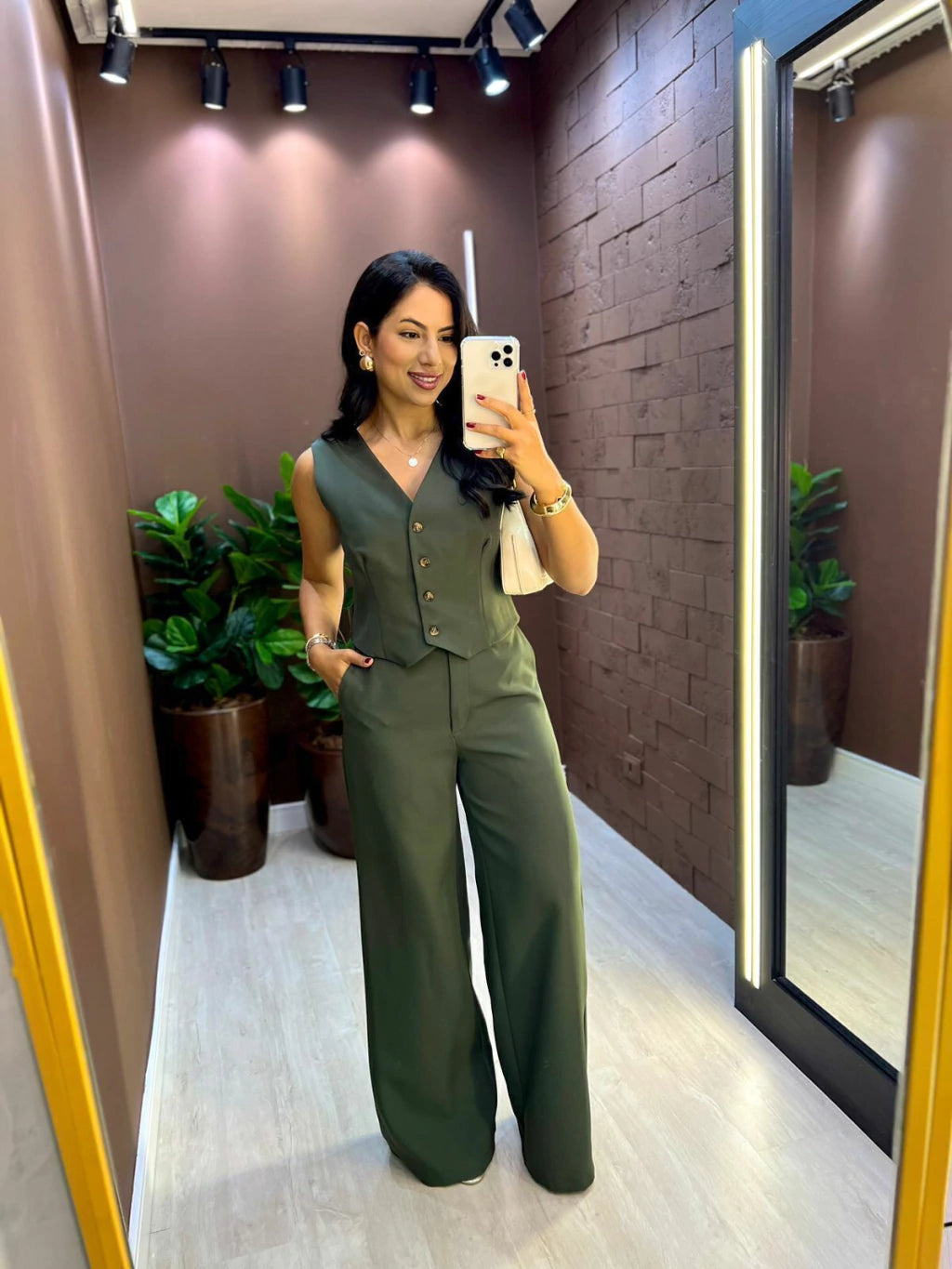 Conjunto Mônica Garcia