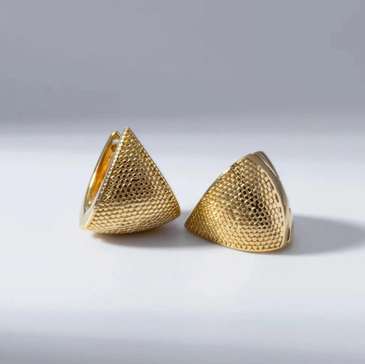 Argola Triangular Texturizada